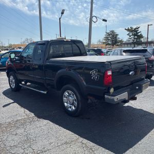 FORD F-250 SUPER DUTY LARIAT - 5