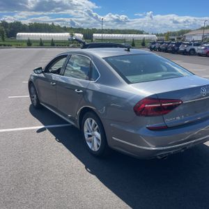 صورة 5 لـ 2018 Volkswagen PASSAT 2.0T SE