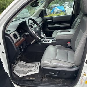 2019 Toyota TUNDRA LIMITED photo 32
