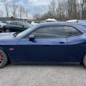 DODGE CHALLENGER SRT 392 - 4