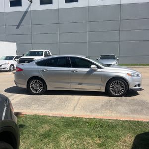 FORD FUSION TITANIUM - 10