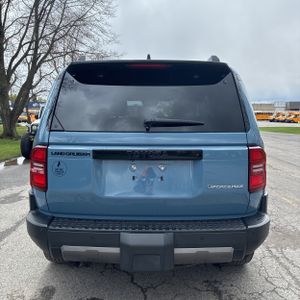 TOYOTA LAND CRUISER - 7