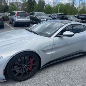 ASTON MARTIN VANTAGE BASE - 2