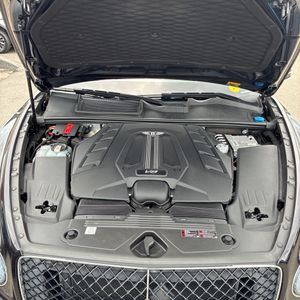 صورة مصغرة 46 لـ 2024 Bentley BENTAYGA EWB