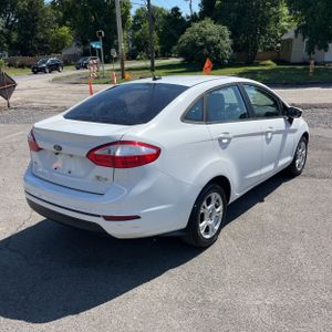 صورة 8 لـ 2016 FORD FIESTA SE