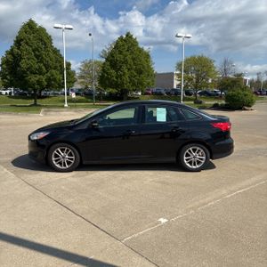 FORD FOCUS SE - 3