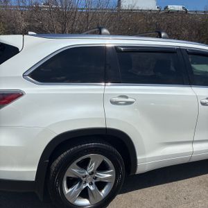 TOYOTA HIGHLANDER - 9