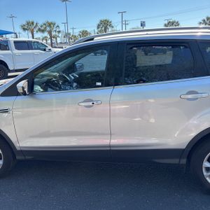 FORD ESCAPE TITANIUM - 4