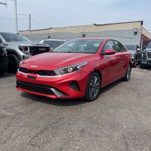 2023 KIA FORTE LXS photo 1