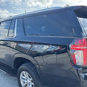 2023 Chevrolet SUBURBAN LT thumbnail 59
