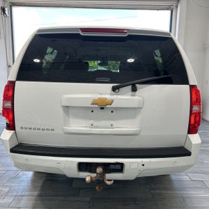 صورة 6 لـ 2014 Chevrolet SUBURBAN LT