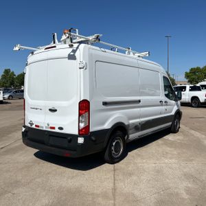 FORD TRANSIT 150 - 8