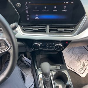 2025 Chevrolet TRAX LT 照片 35