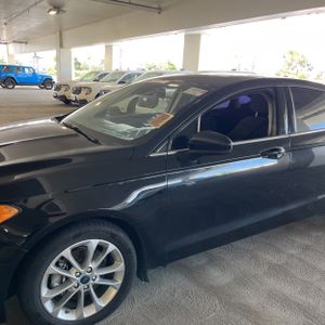 FORD FUSION SE - 2