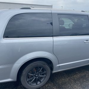 DODGE GRAND CARAVAN SXT - 9