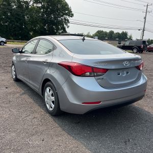 صورة 5 لـ 2016 Hyundai ELANTRA SE