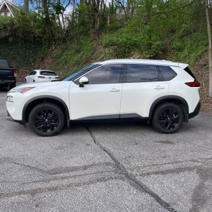 NISSAN ROGUE SV - 3