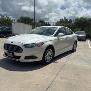 FORD FUSION SE - 1