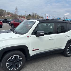 JEEP RENEGADE TRAILHAWK - 2