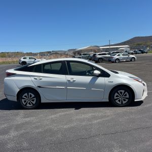 TOYOTA PRIUS - 10