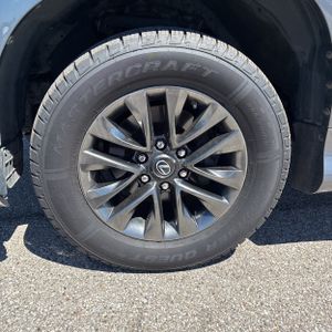 2018 Lexus GX 460 BASE — миниатюра 17