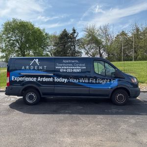 FORD TRANSIT 150 - 10