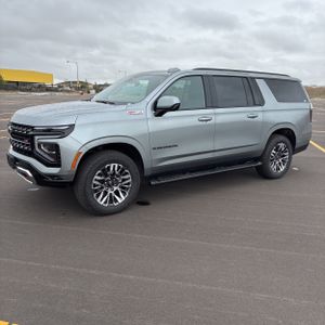 CHEVROLET SUBURBAN - 1