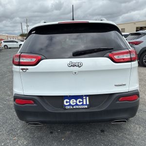 JEEP CHEROKEE LATITUDE - 7