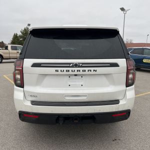 CHEVROLET SUBURBAN Z71 - 7