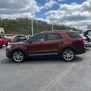 FORD EXPLORER XLT - 3