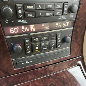 2010 Cadillac ESCALADE BASE — миниатюра 64