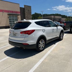 HYUNDAI SANTA FE SPORT 2.0T - 8