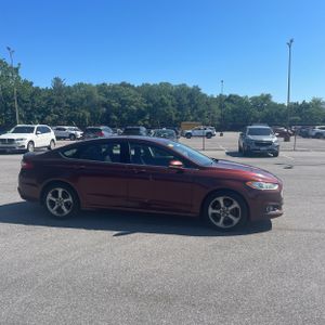 FORD FUSION SE - 10