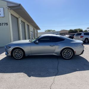 FORD MUSTANG ECOBOOST PREMIUM - 3