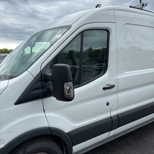 FORD TRANSIT 250 - 2
