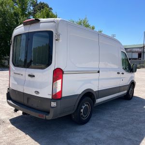 FORD TRANSIT 150 - 8