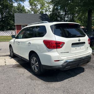2017 Nissan PATHFINDER SV 照片 5