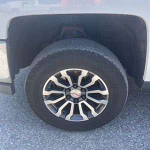 2017 Chevrolet SILVERADO 1500 LTZ — миниатюра 17