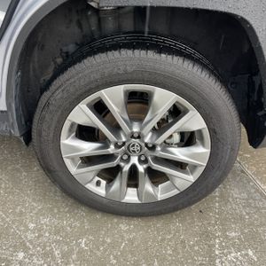 2024 Toyota RAV4 XLE PREMIUM 缩略图 18