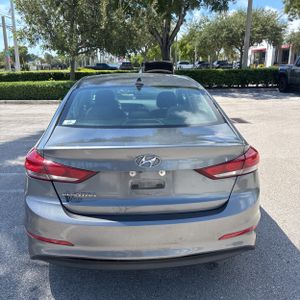 2018 Hyundai ELANTRA SEL — фото 7