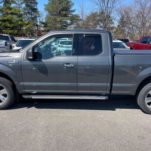 FORD F-150 XLT - 4
