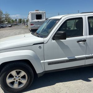 JEEP LIBERTY SPORT - 2