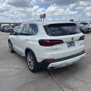 صورة 5 لـ 2025 BMW X5 PHEV XDRIVE50E