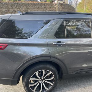 FORD EXPLORER ST - 9