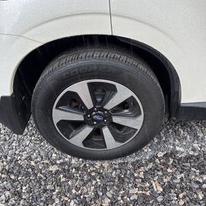 2017 Subaru FORESTER 2.5I PREMIUM — миниатюра 19