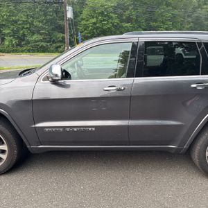 2017 JEEP GRAND CHEROKEE OVERLAND — фото 4