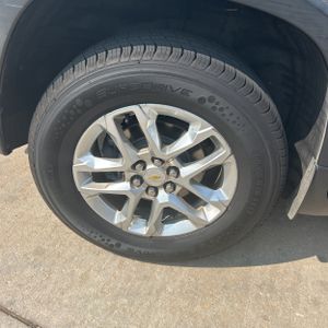 2019 Chevrolet TRAVERSE LS — миниатюра 19