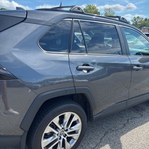 صورة 9 لـ 2025 Toyota RAV4 XLE PREMIUM