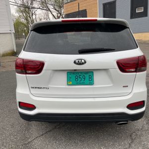KIA SORENTO LX - 7