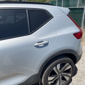 2023 Volvo XC40 B5 ULTIMATE DARK THEME — фото 6